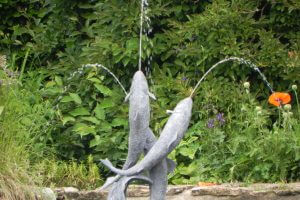 Fish fountain