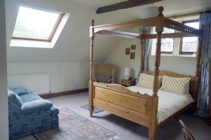 The Old Coach House 4 poster bed